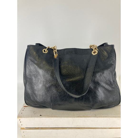 MICHAEL KORS, LARGE BLACK PEBBLED LEATHER SHOULDER BAG - Picture 4 of 15